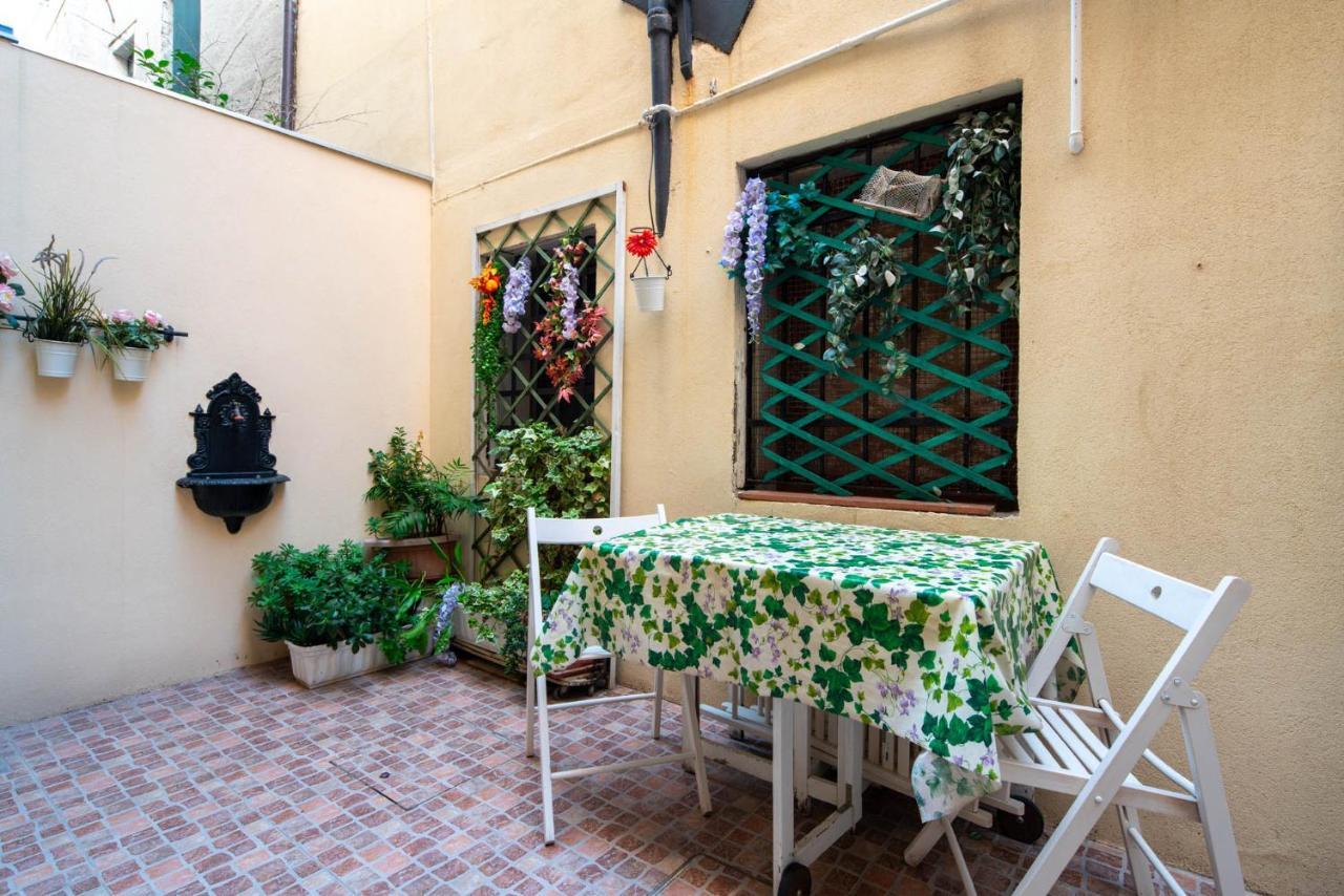 Loving In Venice, 5 Stars Екстериор снимка